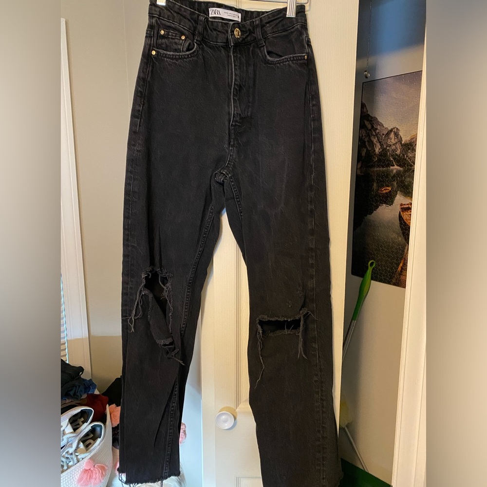 Zara Baggy Distressed Jeans
